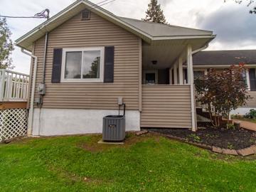 Beige House photo