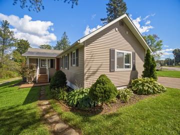 Beige House photo