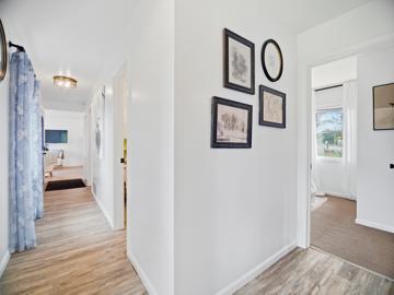 Beige House photo