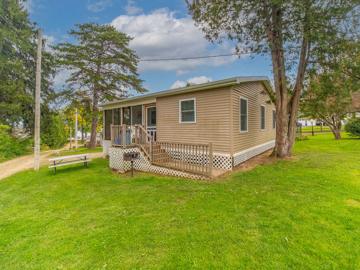Cottage No. 9 photo